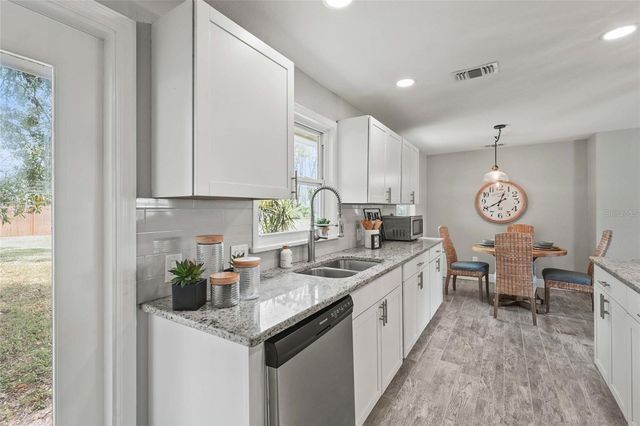 3102 16TH AVENUE W, Bradenton, FL 34205