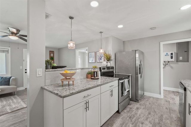 3102 16TH AVENUE W, Bradenton, FL 34205