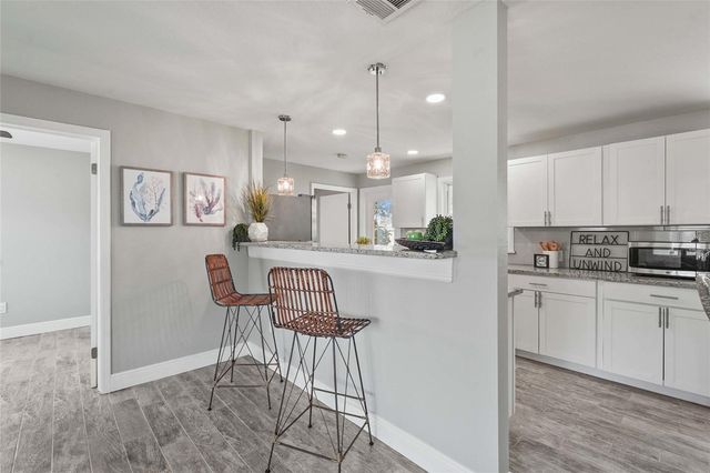 3102 16TH AVENUE W, Bradenton, FL 34205