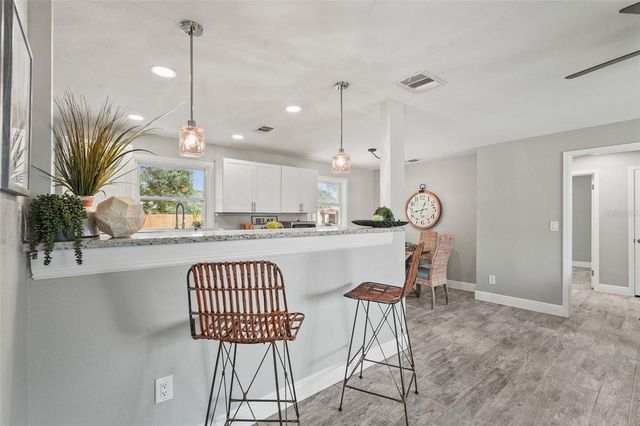 3102 16TH AVENUE W, Bradenton, FL 34205