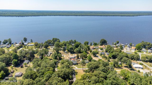 1306 Slick Hill Road, Edenton, NC 27932