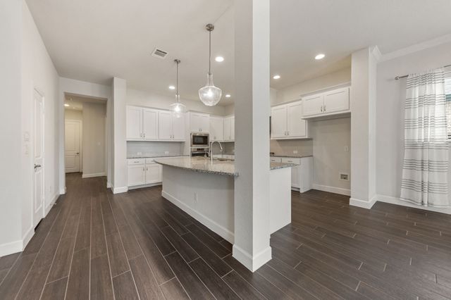 1102 Cordova Street, Mansfield, TX 76063