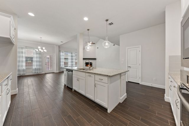 1102 Cordova Street, Mansfield, TX 76063