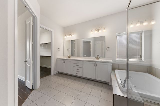 1102 Cordova Street, Mansfield, TX 76063