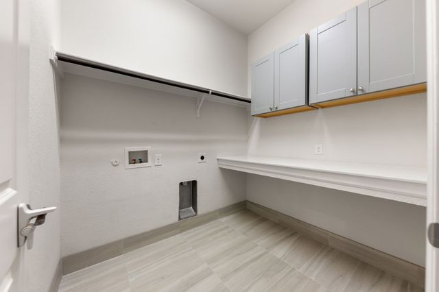 1102 Cordova Street, Mansfield, TX 76063