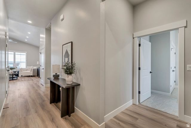 10816 S HAVEN LANDING DR, South Jordan, UT 84095