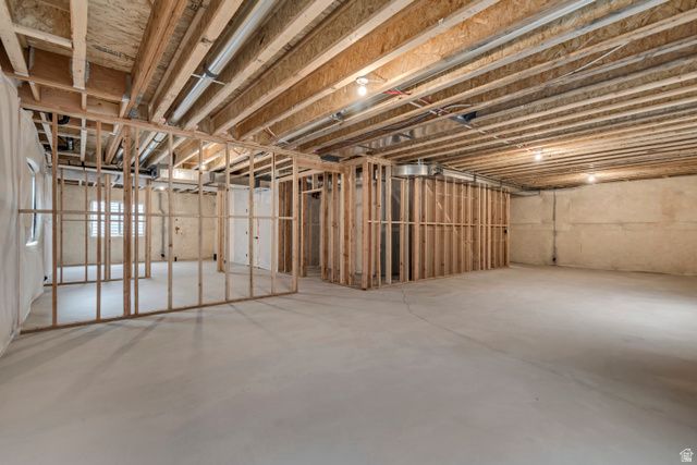 10816 S HAVEN LANDING DR, South Jordan, UT 84095