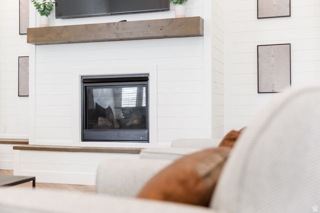 10816 S HAVEN LANDING DR, South Jordan, UT 84095