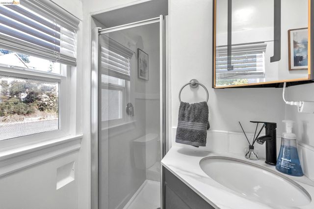 15 Monte Vista Ave, Vallejo, CA 94590