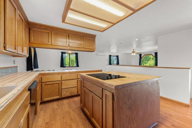 17905 Burke Dr, Plymouth, CA 95669