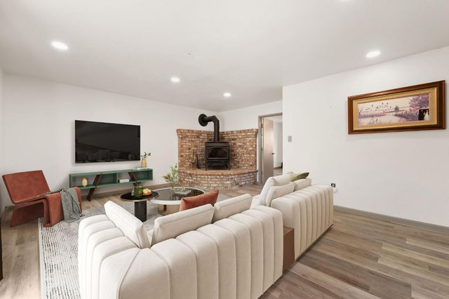 17905 Burke Dr, Plymouth, CA 95669