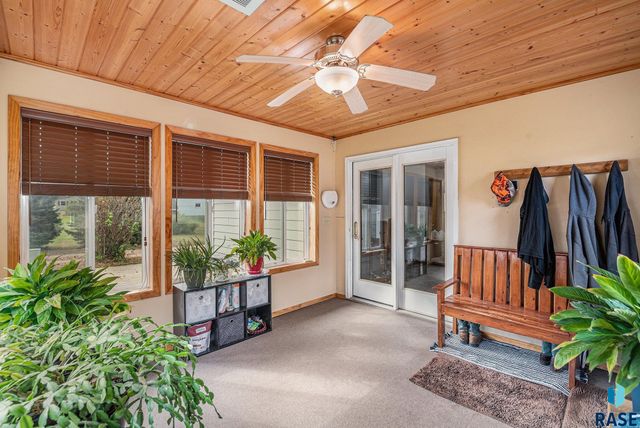 412 S Lincoln Ave Avenue, Madison, SD 57042