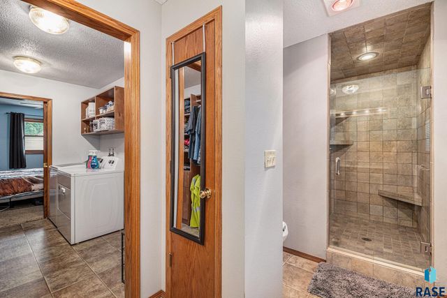 412 S Lincoln Ave Avenue, Madison, SD 57042