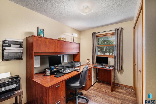 412 S Lincoln Ave Avenue, Madison, SD 57042