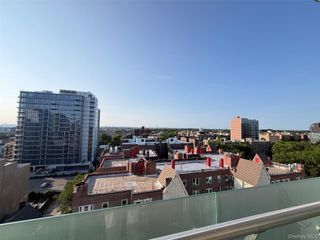 14238 37th Avenue 11A, Flushing, NY 11354