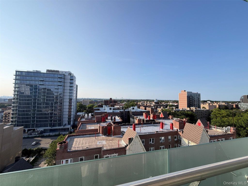 14238 37th Avenue 11A, Flushing, NY 11354