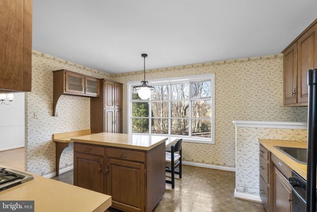 16 ETON OVERLOOK, Rockville, MD 20850