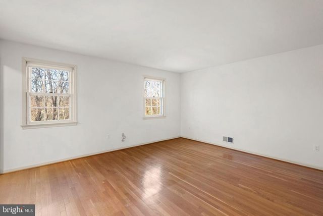 16 ETON OVERLOOK, Rockville, MD 20850