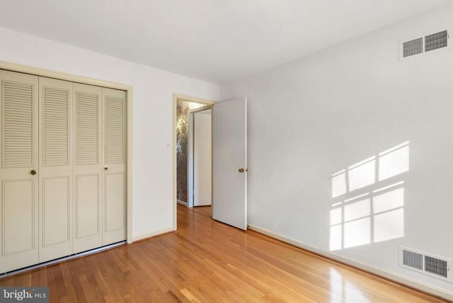 16 ETON OVERLOOK, Rockville, MD 20850