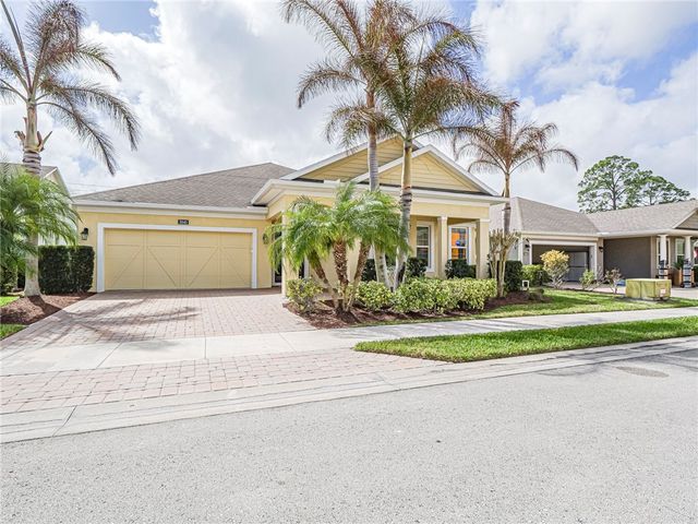 5945 Buttonwood Square, Vero Beach, FL 32966