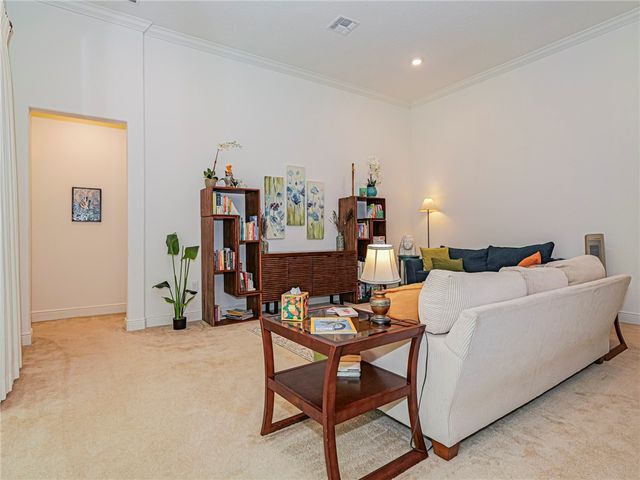 5945 Buttonwood Square, Vero Beach, FL 32966