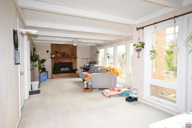 715 NW 35th ST, Topeka, KS 66617