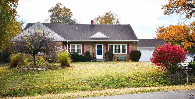 715 NW 35th ST, Topeka, KS 66617