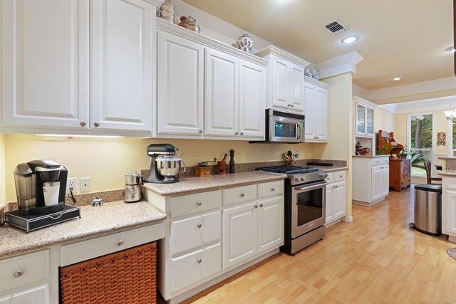 116 Creekwood Drive, Huntington, TX 75949