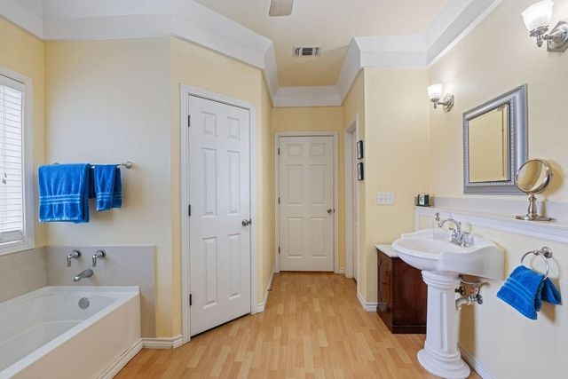 116 Creekwood Drive, Huntington, TX 75949