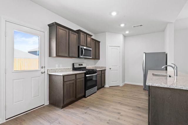 9612 Stranton Drive, Fort Worth, TX 76140