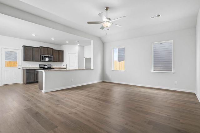 9612 Stranton Drive, Fort Worth, TX 76140