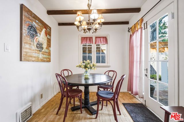 1242 N Isabel Street, Glendale, CA 91207