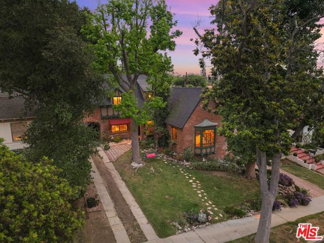 1242 N Isabel Street, Glendale, CA 91207