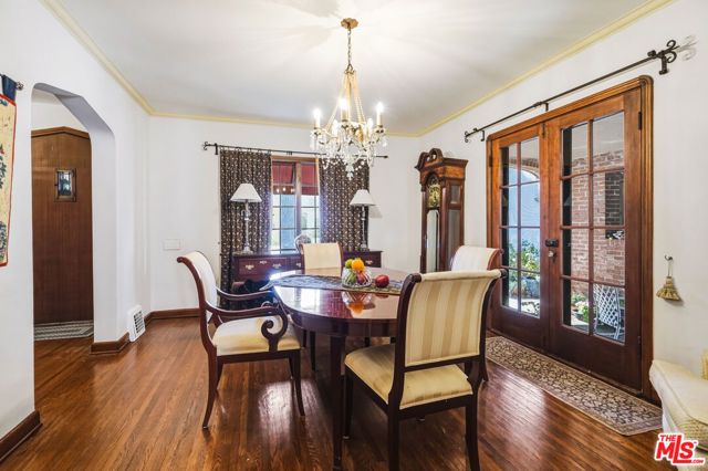 1242 N Isabel Street, Glendale, CA 91207