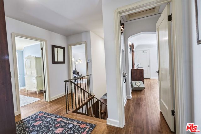 1242 N Isabel Street, Glendale, CA 91207