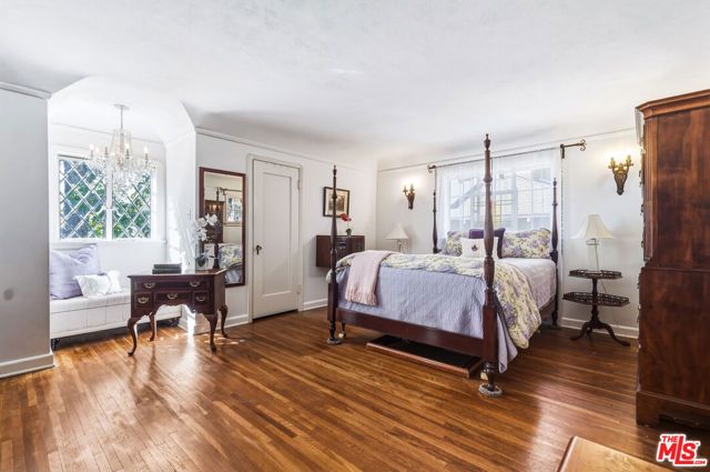 1242 N Isabel Street, Glendale, CA 91207