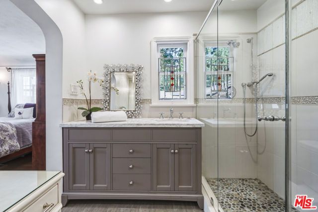 1242 N Isabel Street, Glendale, CA 91207