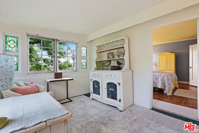 1242 N Isabel Street, Glendale, CA 91207