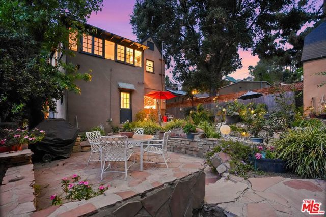1242 N Isabel Street, Glendale, CA 91207