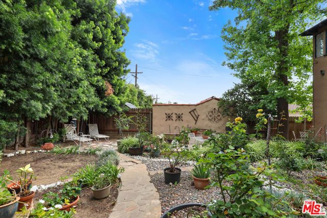 1242 N Isabel Street, Glendale, CA 91207