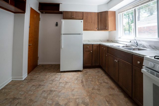 2631 Woodside Street, Dearborn, MI 48124