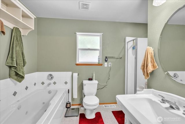 19002 20th Street NW, Lakebay, WA 98349