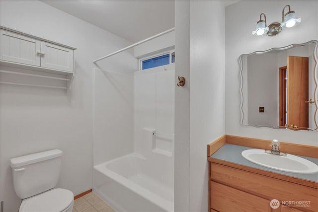 19002 20th Street NW, Lakebay, WA 98349