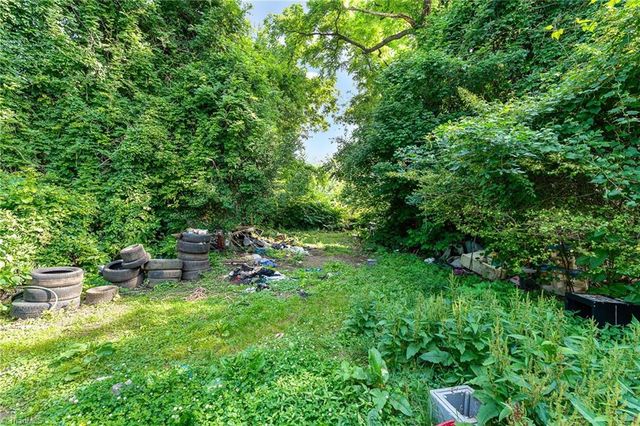 808 Devonshire Street, Winston-salem, NC 27107