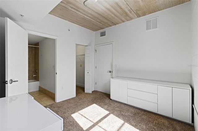 2515 SW 35TH PLACE 203, Gainesville, FL 32608