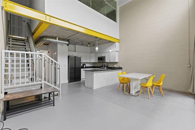 2515 SW 35TH PLACE 203, Gainesville, FL 32608