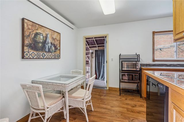 511 1st Ave, Vinton, IA 52349