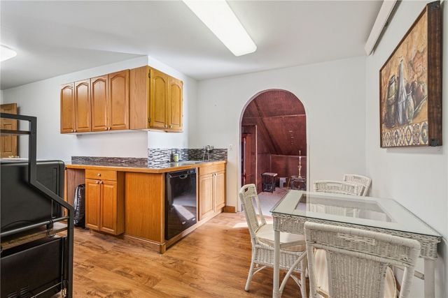 511 1st Ave, Vinton, IA 52349