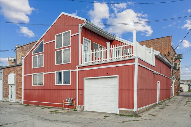 511 1st Ave, Vinton, IA 52349