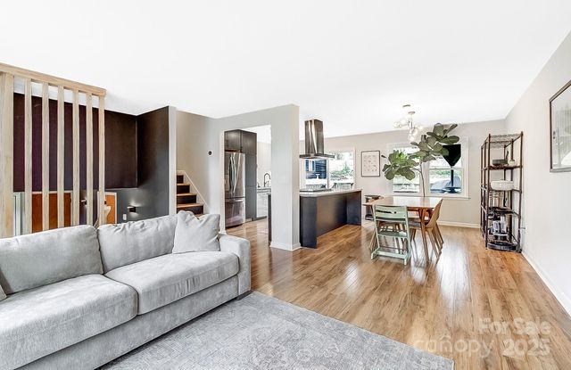 98 Brightwater Heights Drive, Hendersonville, NC 28791